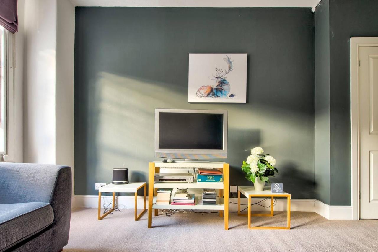 Joivy Bright 1 Bed Flat, Close To Princess Street 爱丁堡 外观 照片